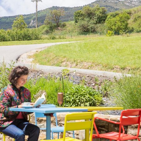 Auberge Des Baronnies LʼÉpine エクステリア 写真